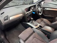 Audi A4 2.0 TFSI S line Saloon 4dr Petrol S Tronic quattro Euro 5 (s/s) (211 ps) 36