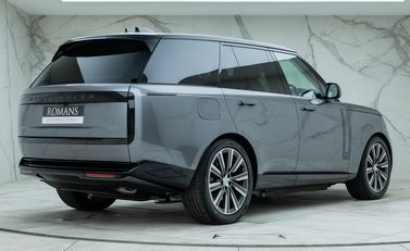 Land Rover Range Rover P550e Autobiography 3