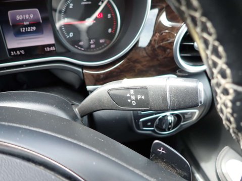 Mercedes-Benz V Class 2.2 V220d BlueTEC MPV 5dr Diesel G-Tronic+ Euro 6 (s/s) 7 Seat (163 ps) 10