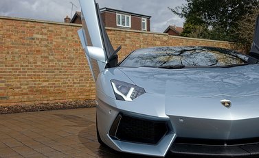 Lamborghini Aventador LP 700-4 Roadster 24