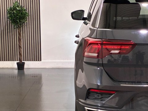 Volkswagen T-Roc 1.6 TDI R-Line Euro 6 (s/s) 5dr 49