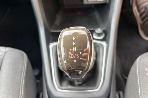 Volkswagen T-Cross SE TSI.. AUTOMATIC.. APPLE/ANDROID CARPLAY..PADDLE SHIFT.. 5 SERVICES.. A/C 11