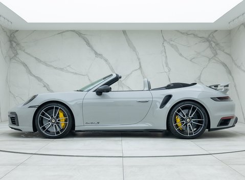 Porsche 911 Turbo S Cabriolet (992) 6