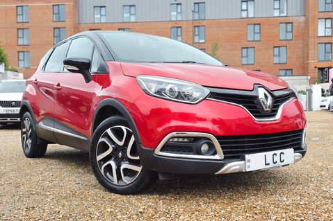 Renault Captur SIGNATURE NAV TCE.. 5 SERVICES… 1 PREVIOUS KEEPER.. STUNNING EXAMPLE 3
