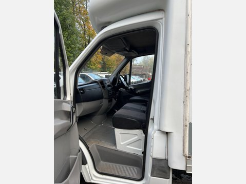 Mercedes-Benz Sprinter 2.1 311 CDI Luton 3dr Diesel Manual RWD L3 (109 bhp) 26