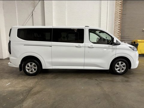 Ford Transit Custom 340 LIMITED ECOBOOST KOMBI 4