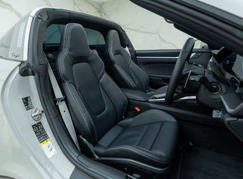 Porsche 911 Targa 4S (992) 16