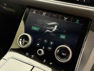 Land Rover Range Rover Velar R-DYNAMIC S 27