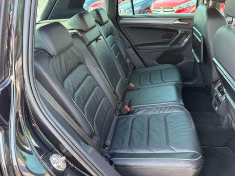 Volkswagen Tiguan 2.0 TDI BlueMotion Tech R-Line DSG 4Motion Euro 6 (s/s) 5dr 27
