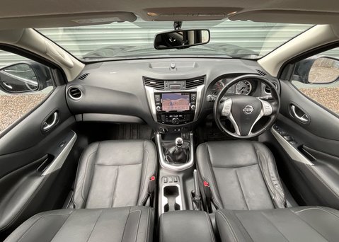 Nissan Navara DCI TEKNA SHR DCB 13