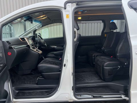 Toyota Vellfire GOLDEN EYES II V6 43