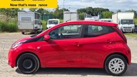 Toyota Aygo 1.0 VVT-i x-play Hatchback 5dr Petrol x-shift Euro 6 (Safety Sense) (71 ps) 4