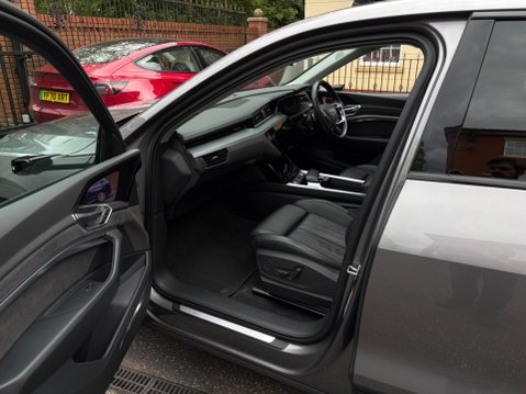 Audi E-Tron 55 Launch Edition Auto quattro 5dr 95kWh 19