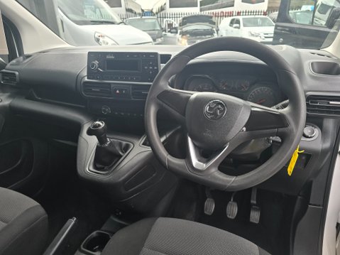 Vauxhall Combo L2H1 2300 EDITION S/S 9