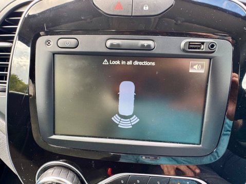 Renault Captur ICONIC TCE 31