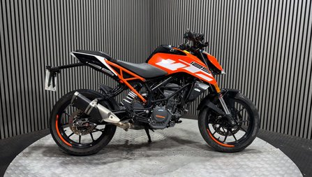 KTM Duke 2019 ONLY 11K RUNNING PROJECT NAKED BIKE 125CC