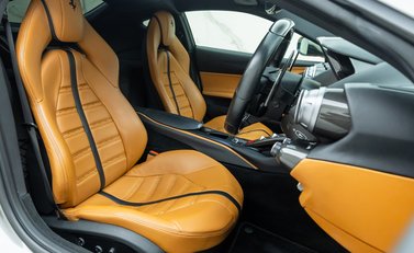 Ferrari 812 Superfast 15