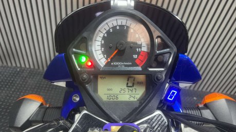 Suzuki SV650 N 2005 ONLY 25K MOT NAKED PERFECT A2 BIKE 650CC 47
