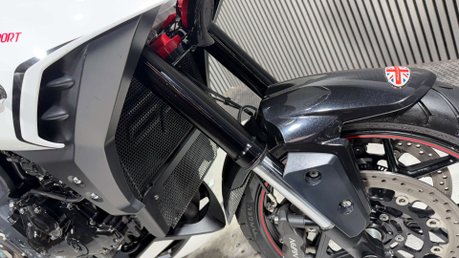 Triumph Tiger 2014 ONLY 12K ADVENTURE BIKE PANNIERS LONG MOT 1050CC 20