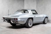 Chevrolet Corvette Stingray SPLIT WINDOW MANUAL FUELIE. FULL RESTO. MATCHING NUMBERS. IMMACULATE. 4