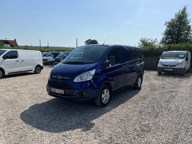 Ford Transit Custom SWB L1H1 (SOLD) Low Roof Limited Air Con Alloys Sensors EURO 6 NO VAT 2