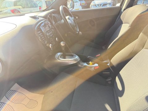 Nissan Juke 1.6 Acenta CVT Euro 5 5dr 27