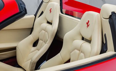 Ferrari 458 Spider 18
