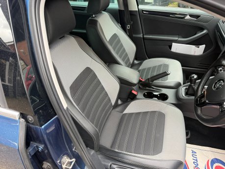 Volkswagen Jetta GT TDI BLUEMOTION TECHNOLOGY 4