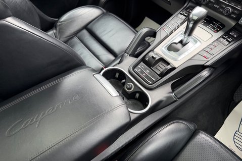 Porsche Cayenne D V6 TIPTRONIC S - REAR ENTERTAINMENT -PDLS -PAN ROOF -CAMERA -£17K EXTRAS 49