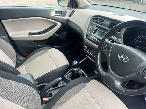 Hyundai i20 1.2 i20 Premium SE MPI 5dr 3