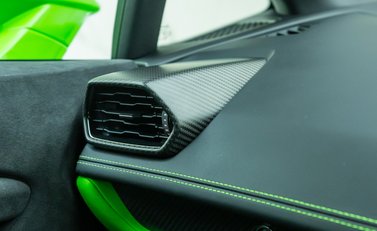 Lamborghini Huracan TECNICA 20