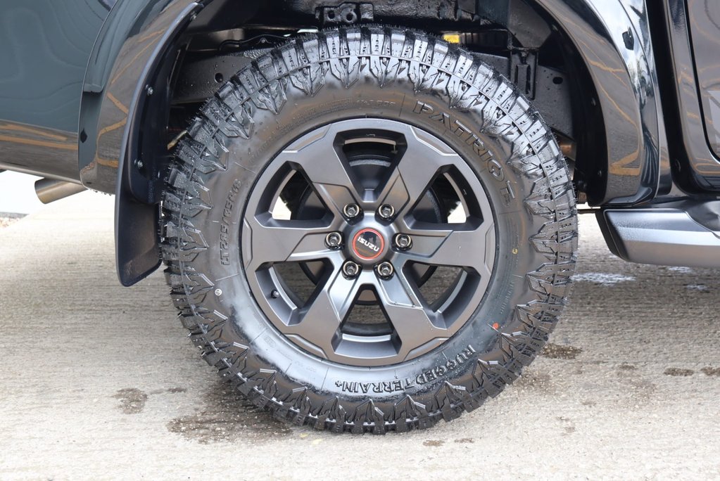 Isuzu D-Max 2026 NEW V-CROSS COMMERCIAL styled by Seeker ASK ABOUT REAR SEAT CONVERSION 11