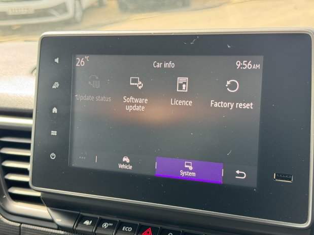 Renault Trafic LWB L2H1 [SOLD KH] Low roof Advance LL30 Aircon Sensors EURO 6 35