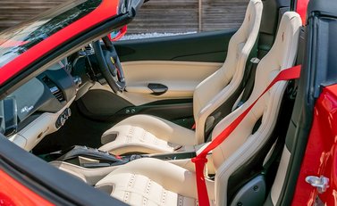 Ferrari 488 Spider 15