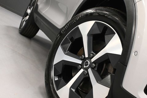 Volvo XC40 2.0 XC40 + B4 MHEV AWD Auto 5dr 7
