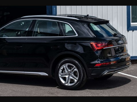 Audi Q5 2.0 Q5 PHEV Sport 50 TFSI E Quattro Semi-Auto 4WD 5dr 23