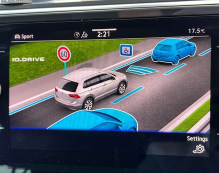 Volkswagen Tiguan 2.0 Tiguan R-Line TDI Semi-Auto 5dr 54