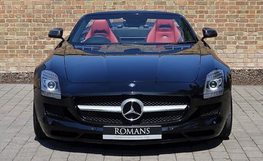 Mercedes-Benz SLS AMG Roadster 23