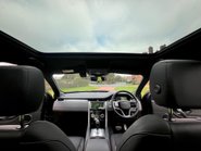 Land Rover Discovery Sport R-DYNAMIC HSE 3