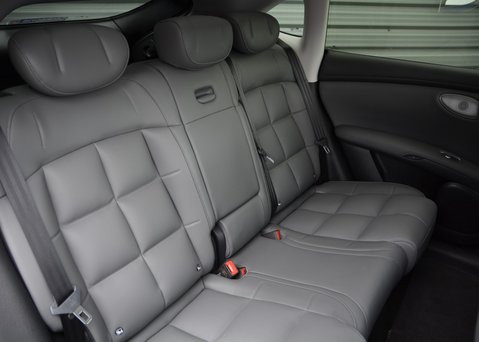 MG IM6 100kWh LAUNCH EDITION AWD 21