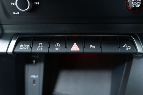 Audi RS Q3 2.5 RS Q3 Sportback TFSI Vorsprung Quattro Semi-Auto 4WD 5dr 33