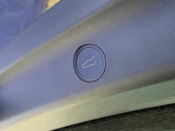 Tesla Model Y (Dual Motor) Long Range SUV 5dr Electric Auto 4WDE (384 bhp) 23
