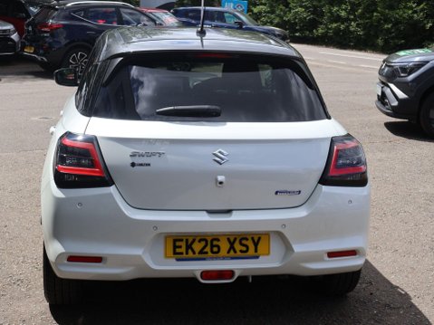 Suzuki Swift 1.2 MHEV Motion Euro 6 (s/s) 5dr 8