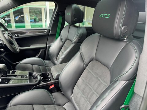 Porsche Macan GTS PDK 35
