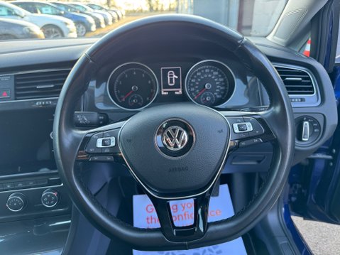 Volkswagen Golf SE NAVIGATION TSI BLUEMOTION TECHNOLOGY 20