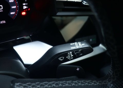 Audi A3 1.0 A3 Sportback 30 TFSI MHEV S Line Semi-Auto 5dr 40