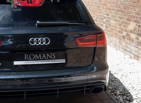 Audi RS6 Avant Performance 26
