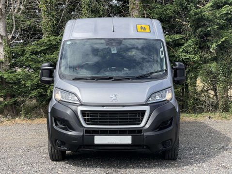 Peugeot Boxer 2.2 Boxer 440 L4 17-seat non-D1 Accessible Minibus with full width ramp 7