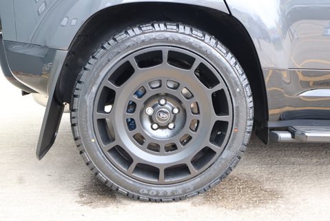 Land Rover Defender 110 D250 HARD TOP X-DYNAMIC  REAR SEAT CONVERSION SEEKER STYLED  10