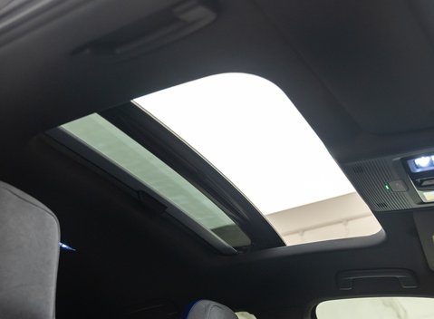 Volkswagen Golf R TSI 4MOTION 17